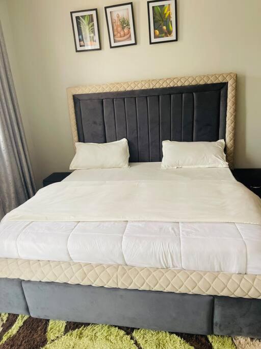 Renex Homes Namugongo 외부 사진